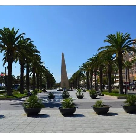 Llevant Parking Gratuit * Salou